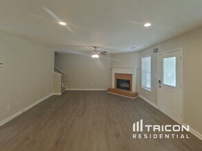 700 Kaylors Mdw in Locust Grove, GA - Building Photo - Building Photo