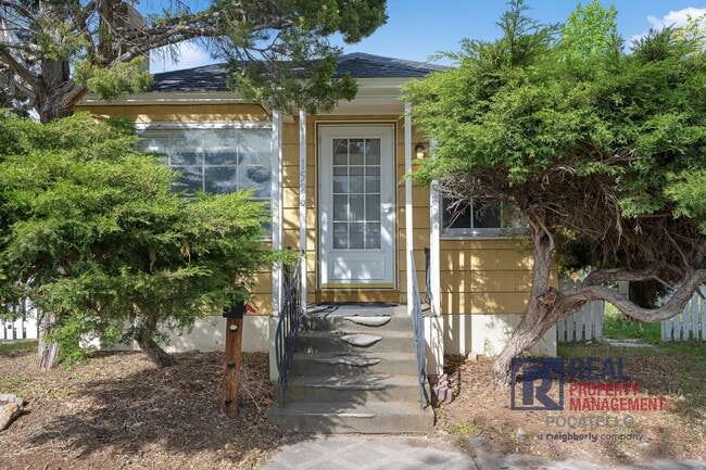 property at 1526 S 3rd Ave