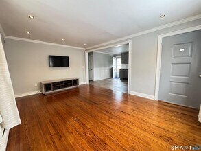 1867 Broadbridge Ave in Stratford, CT - Building Photo - Building Photo