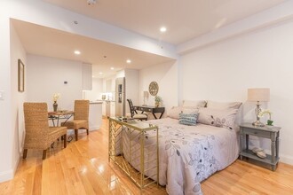 61 Commonwealth Ave, Unit 2 in Boston, MA - Building Photo - Building Photo