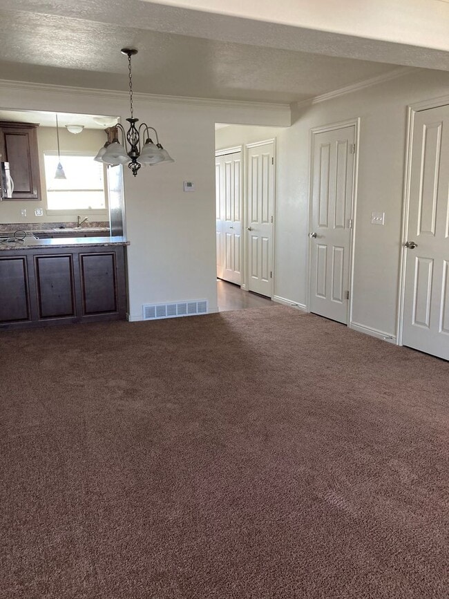 1654 E 450 N in Price, UT - Building Photo - Building Photo