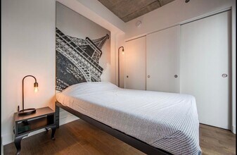 101 Peel Rue in Montréal, QC - Building Photo - Building Photo