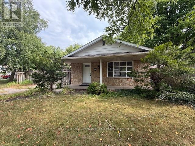 property at 748 Algoma Ave