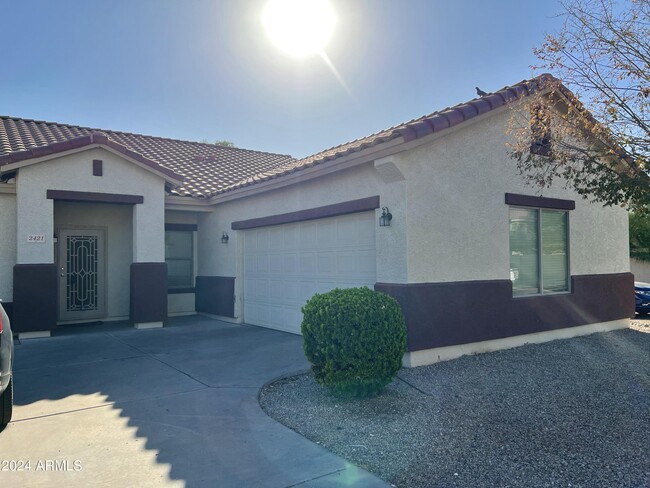 2421 W Chipman Rd in Phoenix, AZ - Building Photo - Building Photo