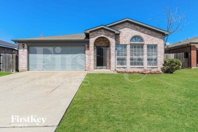 8136 Iris Cir