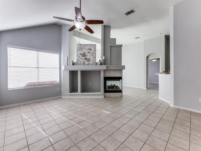 1305 Greenbriar Ln in McKinney, TX - Building Photo - Building Photo