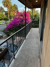 1339 Hobart Blvd in Los Angeles, CA - Building Photo - Building Photo
