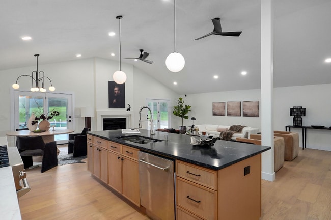 property at 5021 S Farm Rd 137