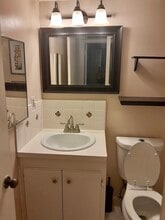 2551 NW 41st Ave, Unit 211 in Lauderhill, FL - Foto de edificio - Building Photo