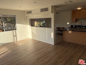 5827 Tujunga Ave in Los Angeles, CA - Building Photo - Building Photo