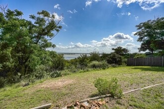207 Mountain Top in Sunrise Beach Village, TX - Building Photo - Building Photo