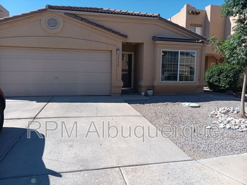 2536 Sarita Ave NW in Albuquerque, NM - Building Photo