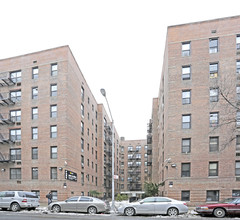 132-35 Sanford Avenue in Flushing, NY - Building Photo - Building Photo