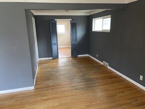 22190 Cloverlawn St in Oak Park, MI - Foto de edificio - Building Photo