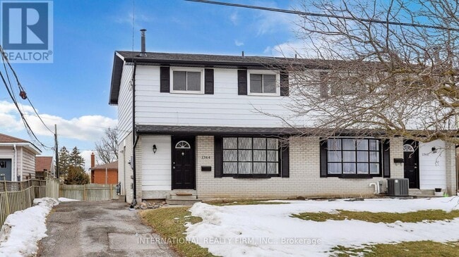 property at 1364 Lakefield St