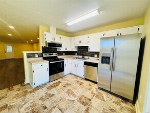 607 Blackberry Rd in Deatsville, AL - Building Photo - Building Photo