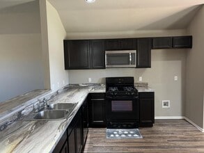 11740 NW 135th Terrace in Piedmont, OK - Building Photo - Building Photo