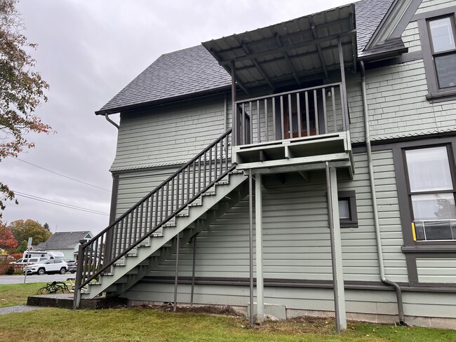 430 Avenue E, Unit 2 in Snohomish, WA - Building Photo - Building Photo