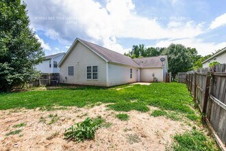 8731 Purple Thistle Ln in Charlotte, NC - Building Photo - Building Photo
