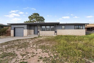 1401 E 18th St in Odessa, TX - Building Photo