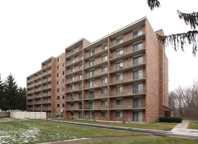 Normandy Apartments in Dearborn, MI - Foto de edificio - Building Photo