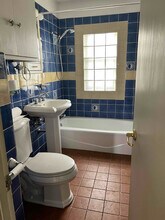 2116 S 49th Ave in Omaha, NE - Foto de edificio - Building Photo