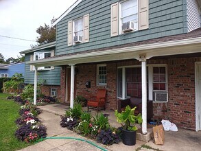 24 Kaymac St in Brentwood, NY - Building Photo - Building Photo