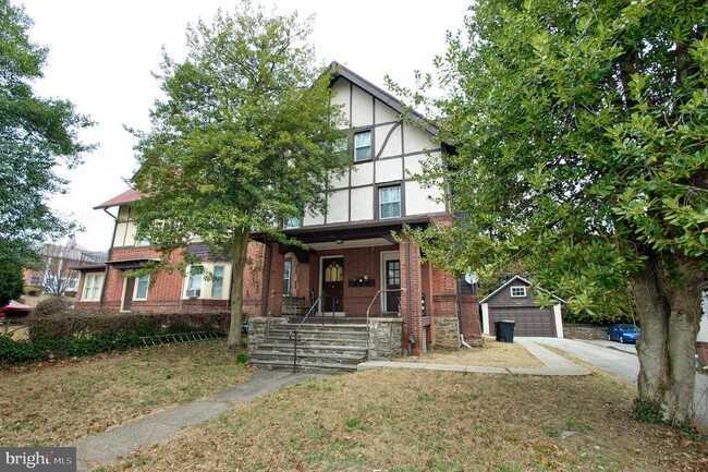 9 Montgomery Ave in Bala Cynwyd, PA - Building Photo - Building Photo