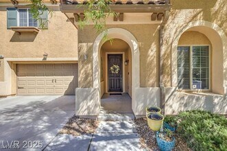 10598 Cliff Lake St in Las Vegas, NV - Building Photo - Building Photo