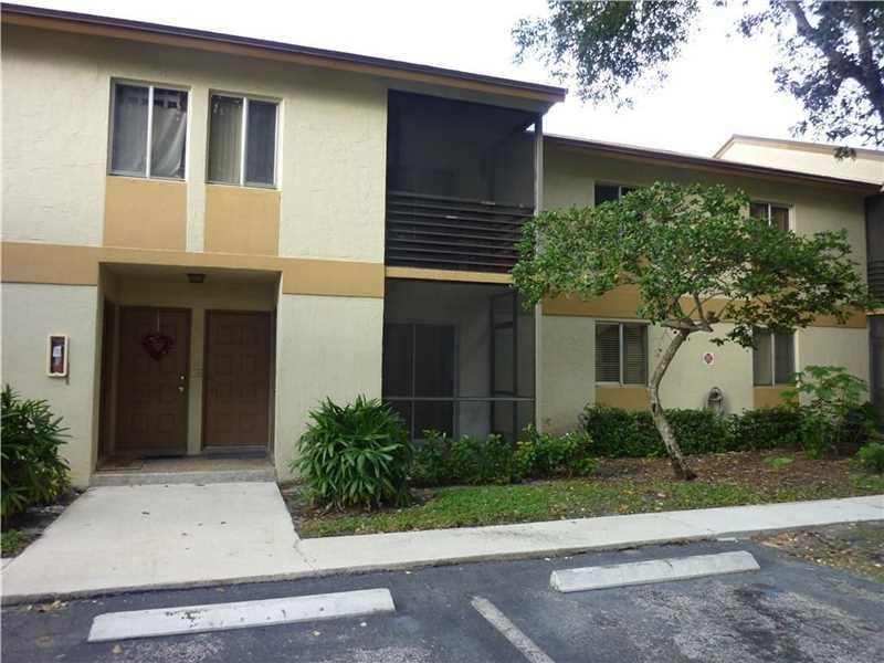 105 Gardens Dr in Pompano Beach, FL - Building Photo
