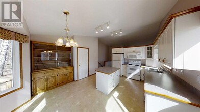 9615-9698 98 St in Sexsmith, AB - Building Photo - Building Photo