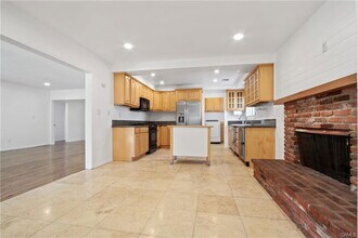 510 S Sparks St in Burbank, CA - Building Photo - Building Photo