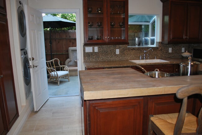 20141 Orchid St, Unit Orchid in Newport Beach, CA - Building Photo - Building Photo