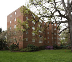Beacon Hill Towers in Summit, NJ - Building Photo