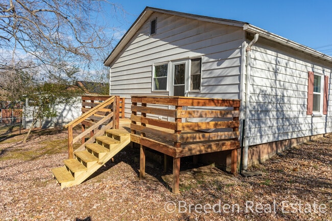 928 Fairview Dr SW in Lenoir, NC - Building Photo - Building Photo