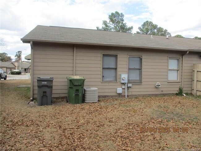 5575 Robmont Dr in Fayetteville, NC - Building Photo - Building Photo