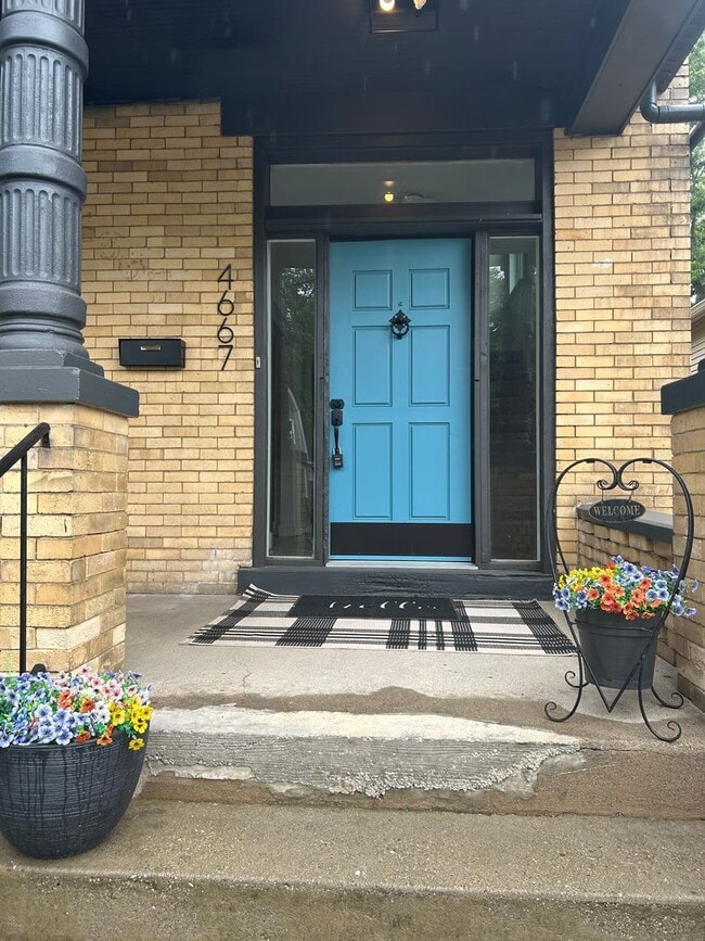 property at 4667 Hamilton Ave