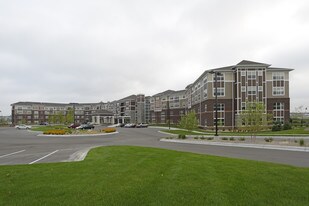 Silver Creek on Main in Maple Grove, MN - Building Photo