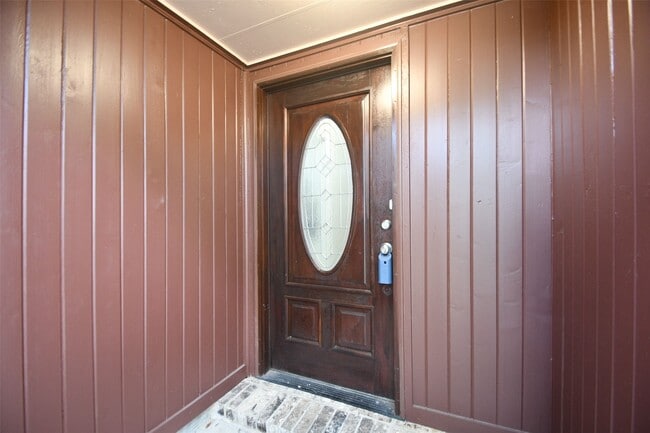 property at 1302 Gentle Bend Dr