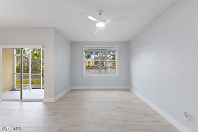 4645 St Croix Ln in Naples, FL - Foto de edificio - Building Photo