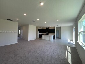 2133 SE Flanders Rd in Port St. Lucie, FL - Building Photo - Building Photo