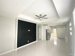 201 W St Helena Ave in Edinburg, TX - Building Photo - Building Photo
