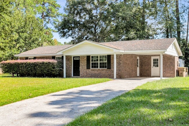 property at 226 Egret Cir