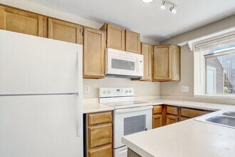 14336 E Temple Pl in Aurora, CO - Building Photo - Building Photo