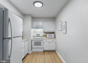 1002 Magnolia Woods Ct in Edgewood, MD - Building Photo - Building Photo
