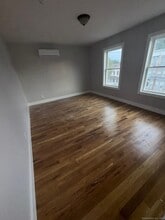 980 Hancock Ave in Bridgeport, CT - Foto de edificio - Building Photo