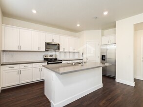 6513 Enlightenment Dr in Reno, NV - Foto de edificio - Building Photo