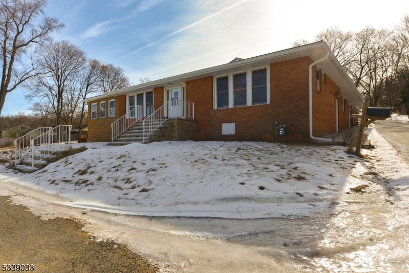 5 Canfield St in Mt. Olive, NJ - Building Photo