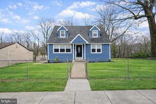 950 Central Ave in Runnemede, NJ - Building Photo