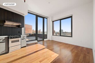 54 Noll St in Brooklyn, NY - Building Photo - Building Photo